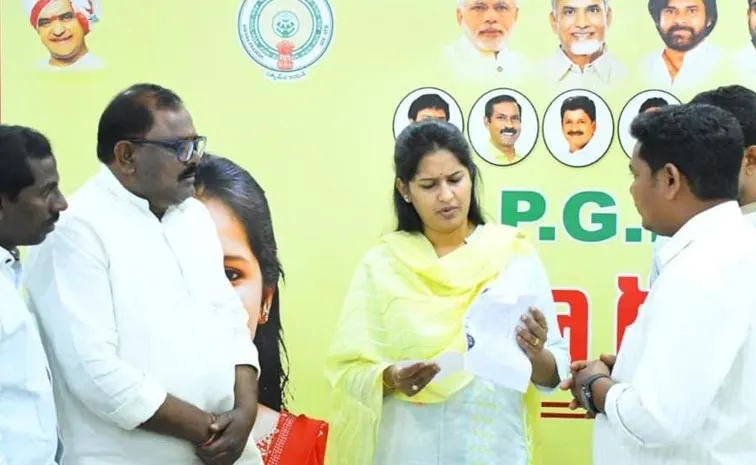 బండారు శ్రావణి అనుచరుల దాడి.. పోలీసుల నిర్వాకం ఇలా..