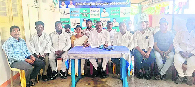 చలి ఉత్సవాల వల్లఒరిగిందేమీ లేదు