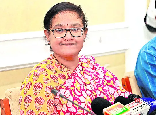 ఢిల్లీకి రాష్ట్ర ఎన్నికల యంత్రాంగం