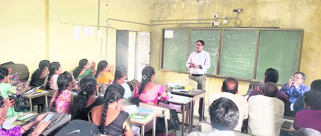 ఫౌండేషన్‌ లర్నింగ్‌ స్టడీ విధానం అమలు చేయాలి 