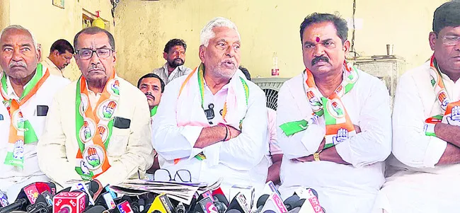 మున్సిపాలిటీని భ్రష్టు పట్టించారు