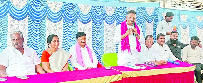 కాంగ్రెస్‌కు ఓట్లు అడిగే అర్హత లేదు 