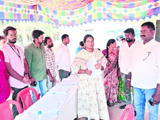 తొలిరోజు అంతంతే...