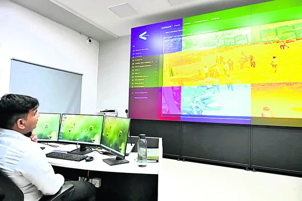 సిటీలో తొలిరోజు 76 నామినేషన్లు