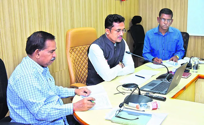 పారిశ్రామికాభివృద్ధికి చర్యలు