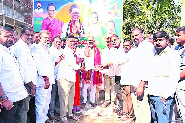 సందడి లేని ‘సంగీత’ నిలయం