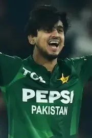 Pakistan beat australia by 22 runs in first T20I