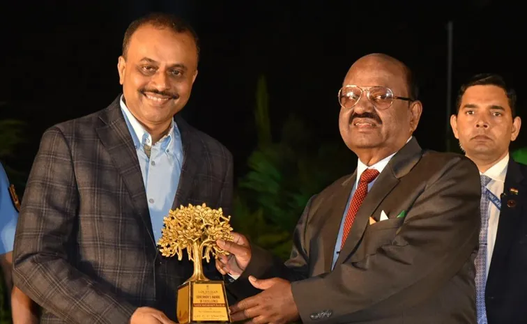 ది రాజాసాబ్‌ నిర్మాతకు అరుదైన గౌరవం