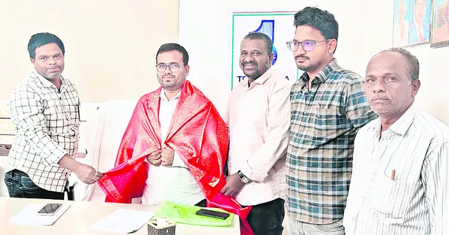 ఆయిల్‌ఫెడ్‌లో బదిలీలు.. బాధ్యతల స్వీకరణ