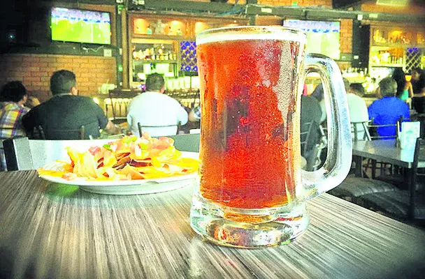 మద్యం, బీర్ల నూతన రికార్డు 