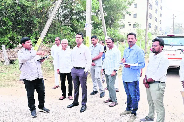 కార్యాలయాల్లో మెరుగైన వసతులు