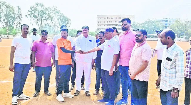 రాష్ట్ర స్థాయి అంధుల  క్రికెట్‌ పోటీలు ప్రారంభం 
