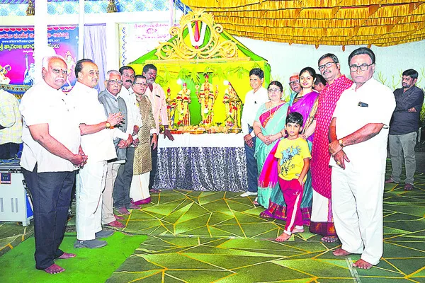 త్యాగరాజ ఆరాధనోత్సవాలు ప్రారంభం 