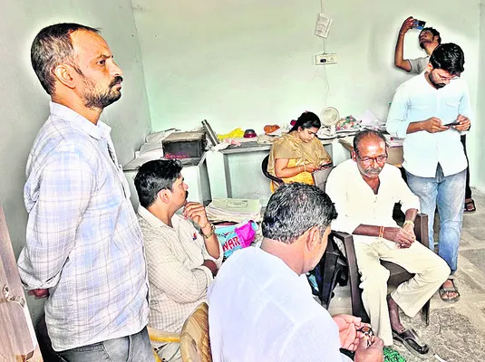 దుంపలగట్టు పోస్ట్‌ ఆఫీసులో మొదలైన విచారణ 