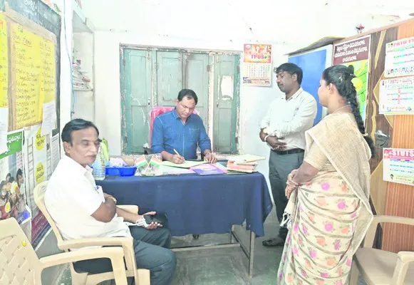 మధ్యాహ్న భోజనంలో నాణ్యత లోపిస్తే చర్యలు 
