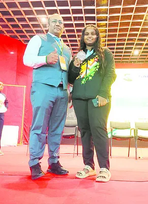 అంతర్జాతీయ పోటీలకు కేజీబీవీ విద్యార్థి
