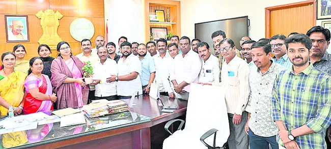 కలెక్టర్‌కు నూతన సంవత్సర శుభాకాంక్షలు