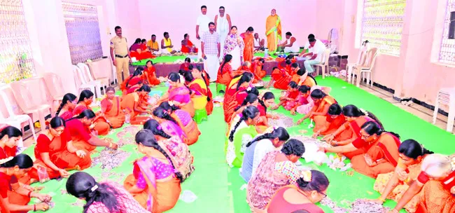 సోమన్న హుండీ ఆదాయం రూ.18లక్షలు