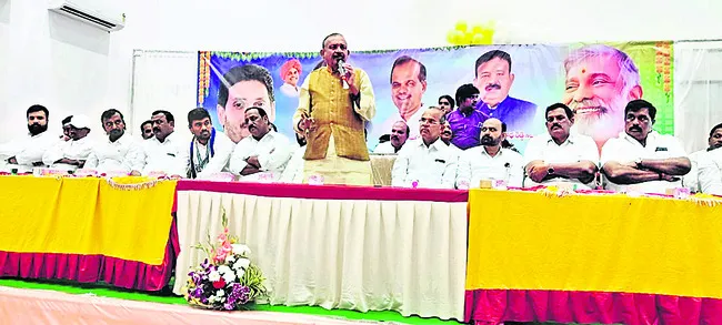 పార్టీ పటిష్టతకు  గ్రామ కమిటీలే కీలకం   