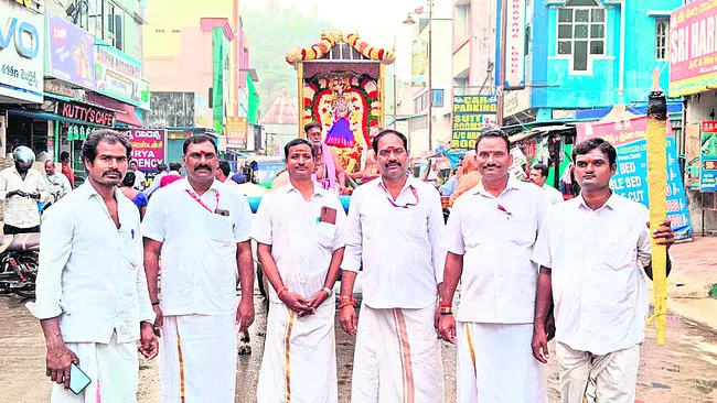 వైభవంగా గొబ్బెమ్మ ఉత్సవం 
