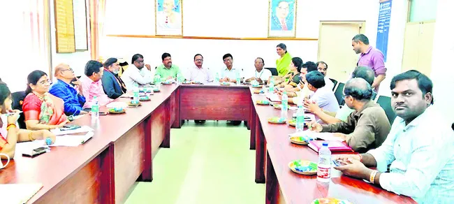 మహాజాతరలో మెరుగైన వైద్యసేవలు 