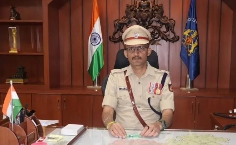 బళ్లారి ఎస్పీ పవన్ నిజ్జూర్ ఆత్మహత్యాయత్నం