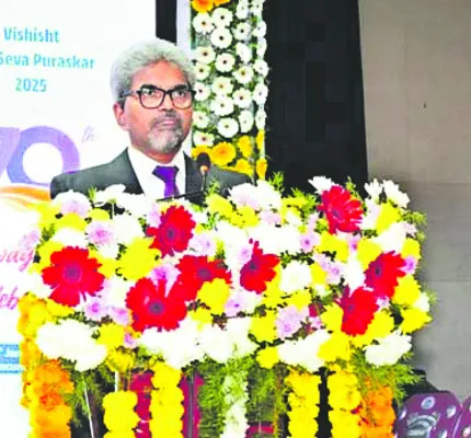 నిరంతర సంస్కరణలతోనే రైల్వే మనుగడ 