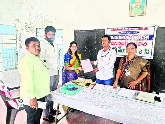 ఊపందుకున్న నామినేషన్లు