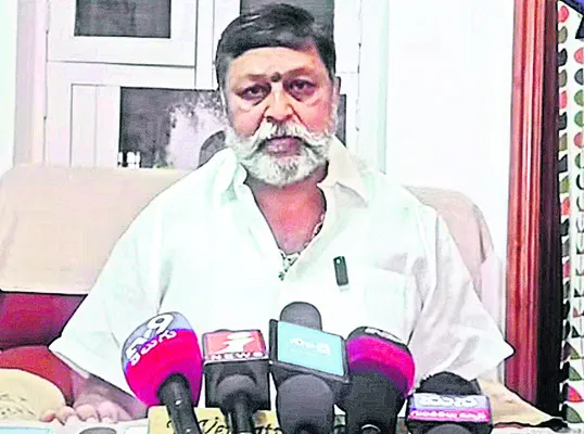 గుంతకల్లులో  మితిమీరిన అరాచకాలు 