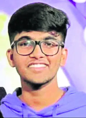 బంగారు గొలుసు అపహరణ