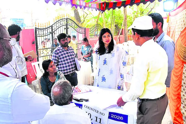 ● జిల్లా ఎన్నికల అధికారి గరీమా అగ్రవాల్‌
