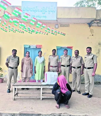 12 కేజీల గంజాయి స్వాధీనం
