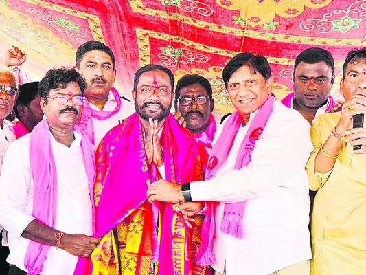 ఏడేళ్లలో బండి సంజయ్‌ ఏడు కొత్తలు తెచ్చాడా?