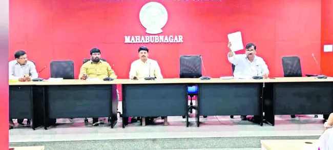 పోస్టల్‌ బ్యాలెట్‌ వినియోగించుకోవాలి 
