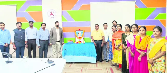 ఆర్జీయూకేటీలో గాంధీ వర్ధంతి