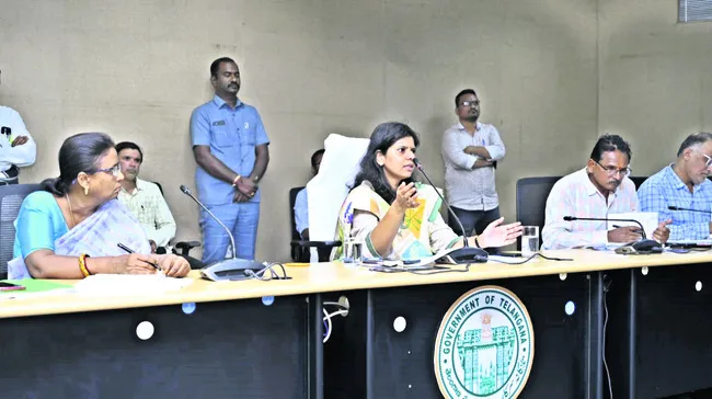 విద్యార్థుల సంక్షేమానికి ప్రాధాన్యమివ్వాలి