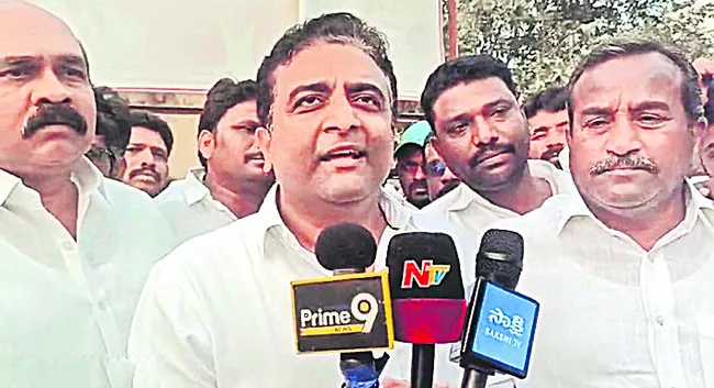 దిగజారుడు రాజకీయం చంద్రబాబుకే సాధ్యం 