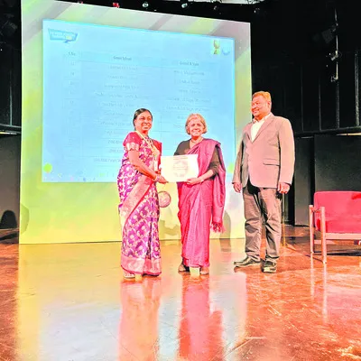 హరిత పాఠశాలలకు  8 అవార్డులు 
