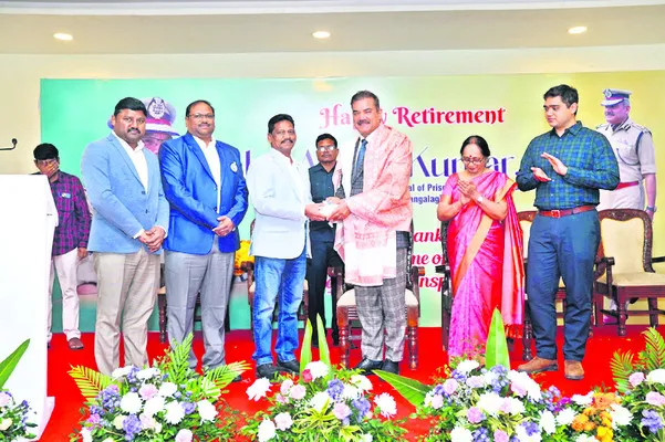 అంజనికుమార్‌కు ఆత్మీయ వీడ్కోలు