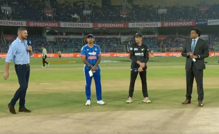 IND vs NZ LIVE, 5th T20I: India opt to bat, Axar patel return1