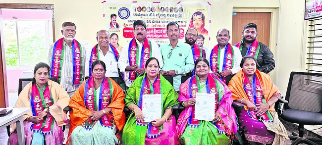 ఉత్తమ సేవలకు సత్కారం