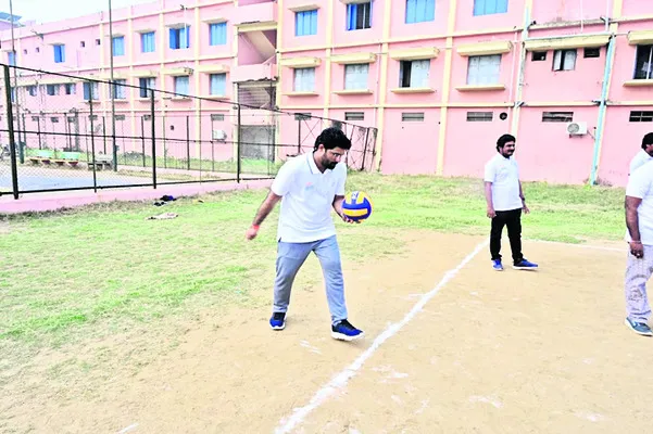 సందడిగా గోదావరి క్రీడా ఉత్సవాలు 