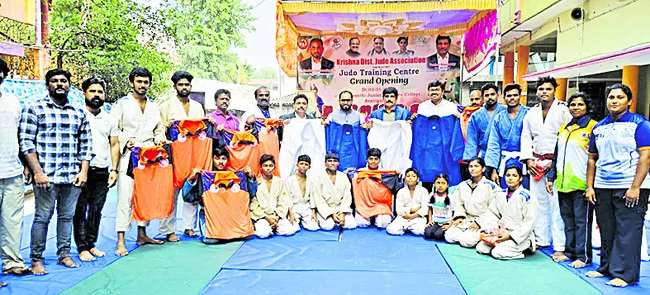 జూడోలో ఒలింపిక్‌ మెడల్‌ సాధించాలి 