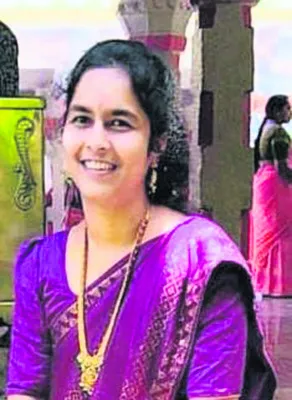 తల్లి మందలించిందని యువతి ఆత్మహత్యాయత్నం 