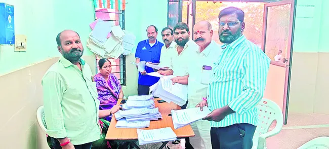 తప్పుల తడక!