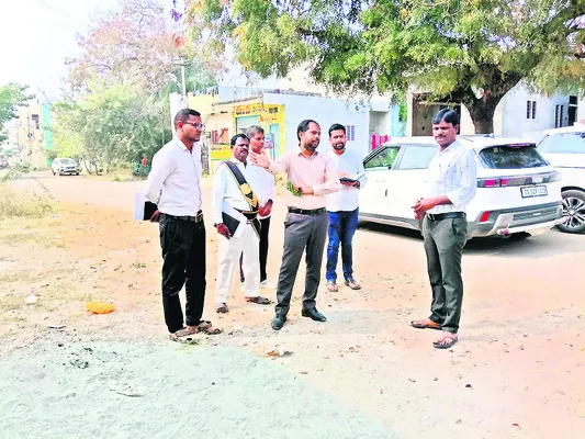 మోడల్‌ మార్కెట్‌ పనులు త్వరగా పూర్తి చేయాలి