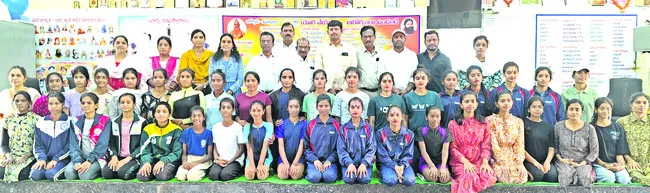 ఖేలో ఇండియా అస్మిత సౌత్‌జోన్‌ పోటీలకు ఎంపిక