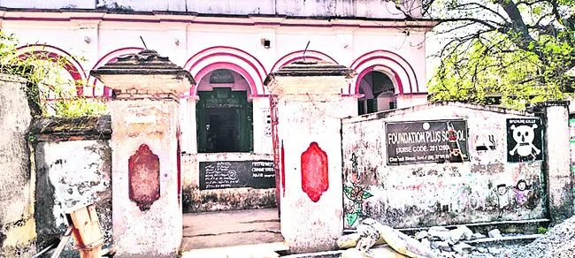 ఒక్క విద్యార్థికి రూ.14 లక్షల ఖర్చు 