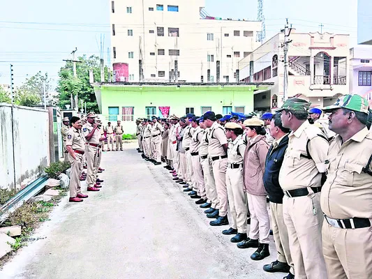 మధిరలో టెన్షన్‌.. టెన్షన్‌