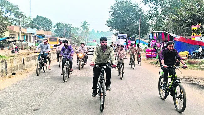 క్రమశిక్షణతో మెలగాలి 